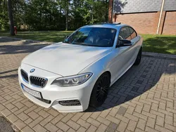 Weiß Gebraucht 2014 BMW 220 M Performance Coupé | 17.900 € (Fairer Preis)