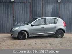 Grau Gebraucht 2008 Dacia Sandero Lauréate Kleinwagen | 1.999 € (Guter Preis)