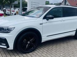 Weiß Gebraucht 2021 VW Tiguan Allspace R-line SUV | 30.299 € (Fairer Preis)