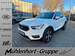 Weiß Gebraucht 2021 Volvo XC40 Momentum SUV | 25.900 € (Guter Preis)