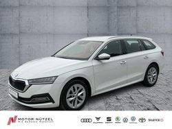 Candyweiss Gebraucht 2022 Skoda Octavia Style Kombi | 19.930 € (Fairer Preis)