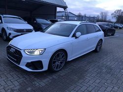 Weiß Gebraucht 2021 Audi A4 S-Line Limousine | 25.900 € (Superpreis)