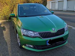 Grün Gebraucht 2017 Skoda Fabia Ambition Kombi | 9.200 € (Fairer Preis)