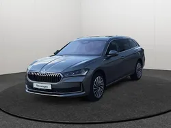 Grau Neu 2025 Skoda Superb LAURIN & KLEMENT Kombi | 53.950 €