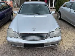 Silber Gebraucht 2002 Mercedes C220 Elegance Limousine | 1.000 € (Superpreis)