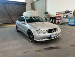 Silber Gebraucht 2002 Mercedes CLK200 Avantgarde Coupé | 3.750 € (Fairer Preis)