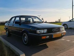 Blau Gebraucht 1986 Audi 90 Limousine | 9.400 €