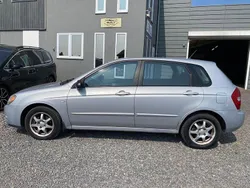 Silber Gebraucht 2007 Kia Cerato EX Limousine | 2.490 € (Teuer)