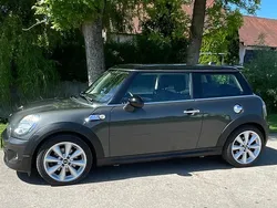 Grau Gebraucht 2011 Mini Cooper S Kleinwagen | 8.800 € (Etwas zu teuer)