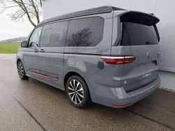 Starlightblau metallic dach schwarz Neu 2025 VW T7 Edition Van | 70.754 €