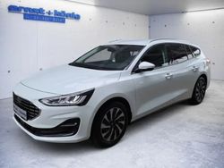 Frozen white Gebraucht 2025 Ford Focus Titanium Kombi | 34.275 € (Teuer)
