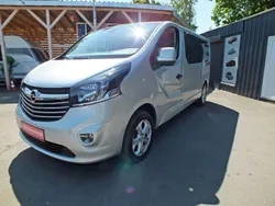 Silber Gebraucht 2019 Opel Vivaro Van | 21.999 €