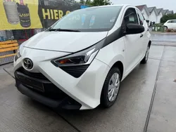 Weiß Gebraucht 2019 Toyota Aygo Kleinwagen | 8.990 € (Fairer Preis)