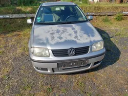Silber Gebraucht 2000 VW Polo Basis Limousine | 550 € (Guter Preis)