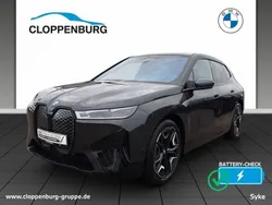 Grau Gebraucht 2023 BMW iX Executive SUV | 79.499 € (Fairer Preis)