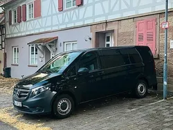 Schwarz Gebraucht 2017 Mercedes Vito Van / Kleinbus | 24.000 €
