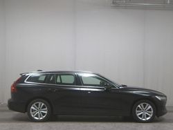 Schwarz Gebraucht 2020 Volvo V60 Momentum Kombi | 18.480 € (Superpreis)