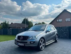 Silber Gebraucht 2008 Mercedes ML420 SUV | 13.990 €
