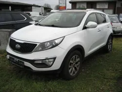 Weiß Gebraucht 2014 Kia Sportage Attract SUV | 11.499 € (Fairer Preis)