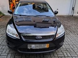 Schwarz Gebraucht 2010 Ford Focus Ambiente Kombi | 1.400 € (Guter Preis)