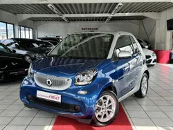 Blau Gebraucht 2019 Smart ForTwo Cabrio Passion Cabrio | 13.949 € (Superpreis)