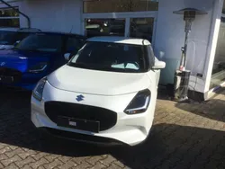 Weiß Neu 2025 Suzuki Swift Club Limousine | 17.500 €