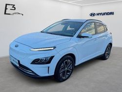 Weiß Gebraucht 2021 Hyundai Kona Trend SUV | 20.990 € (Fairer Preis)