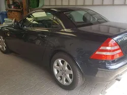 Schwarz Gebraucht 1997 Mercedes SLK200 Cabrio | 5.999 € (Fairer Preis)