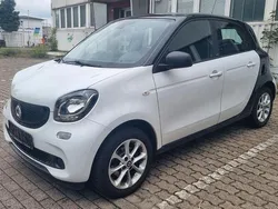 Karosserie in white Gebraucht 2018 Smart ForFour Basis Kleinwagen | 5.990 € (Guter Preis)
