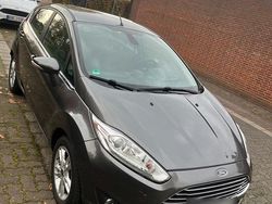 Grau Gebraucht 2017 Ford Fiesta Titanium Kleinwagen | 5.500 € (Guter Preis)