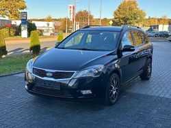 Schwarz Gebraucht 2011 Kia Ceed Sportswagon Spirit Kombi | 4.990 € (Etwas zu teuer)