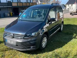 Blau Gebraucht 2017 VW Caddy Trendline Van / Kleinbus | 10.000 € (Fairer Preis)