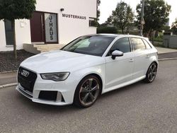 Gletscherweiß metallic Gebraucht 2016 Audi RS3 Limousine | 45.100 €