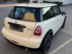 Weiß Gebraucht 2012 Mini Cooper D Kleinwagen | 5.500 €