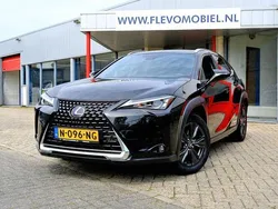 Schwarz Gebraucht 2020 Lexus UX 250h Business Edition SUV | 22.950 € (Guter Preis)