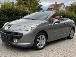 Grau Gebraucht 2009 Peugeot 207 CC Cabrio | 2.100 € (Guter Preis)