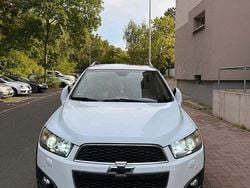 Weiß Gebraucht 2013 Chevrolet Captiva SUV | 8.499 € (Fairer Preis)
