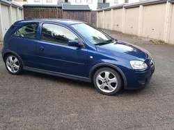 Blau Gebraucht 2006 Opel Corsa Kleinwagen | 1.600 € (Guter Preis)