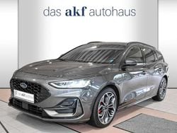 Magneticgrau (metallic) Gebraucht 2022 Ford Focus ST-Line Kombi | 18.950 € (Guter Preis)