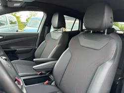 Weiss Gebraucht 2024 VW ID.5 GTX SUV | 42.349 € (Superpreis)