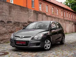 Grau Gebraucht 2009 Hyundai i30 Edition+ Limousine | 2.500 € (Guter Preis)