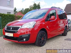 Rot ultimate Gebraucht 2016 Peugeot Partner Tepee Active Van / Kleinbus | 7.990 € (Guter Preis)
