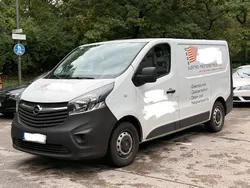 Weiß Gebraucht 2017 Opel Vivaro Van | 7.900 €