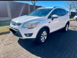 Weiß Gebraucht 2009 Ford Kuga Titanium SUV | 8.000 € (Etwas zu teuer)