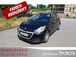 Lackierung schwarz perla nera/ Gebraucht 2015 Peugeot 208 Access Kleinwagen | 3.385 € (Superpreis)