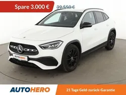 Weiß Gebraucht 2023 Mercedes GLA200 AMG line SUV | 36.550 € (Guter Preis)