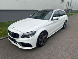 Weiß Gebraucht 2018 Mercedes C63 AMG AMG Limousine | 52.800 € (Etwas zu teuer)