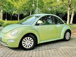 Grün Gebraucht 2000 VW Beetle Limousine | 3.500 € (Etwas zu teuer)
