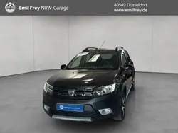 Kometengrau metallic Gebraucht 2018 Dacia Sandero Celebration Kleinwagen | 9.450 € (Fairer Preis)