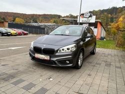 Grau Gebraucht 2016 BMW 218 Active Tourer Advantage Van / Kleinbus | 12.499 € (Fairer Preis)